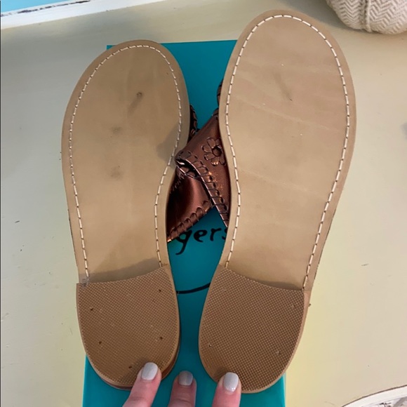 Brand new jack rogers size 8 gold - Picture 4 of 4